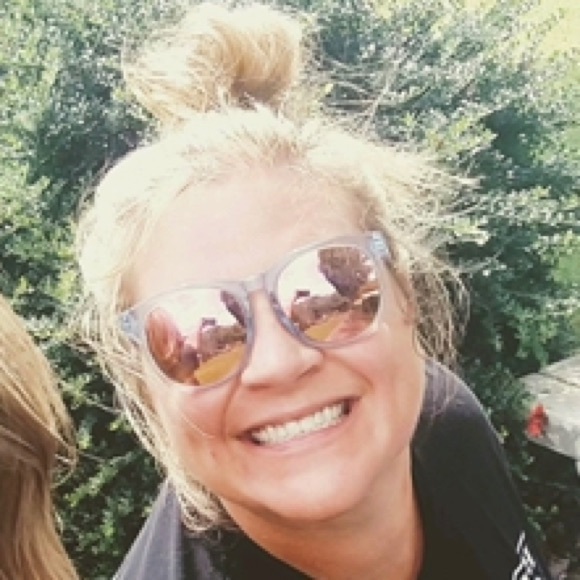 Meet your Posher, Joy - Picture 1 of 1